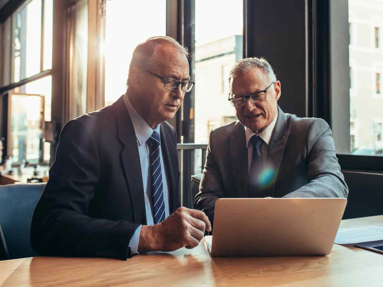 https://rocoinvestment.com/wp-content/uploads/2020/09/inner_image_faq-2-1280x960.jpg